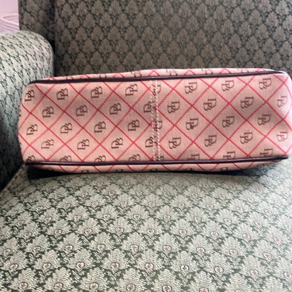 Dooney & Bourke Shoulder Vintage Bag Leather Canvas Taupe Brown Signature Duck - Picture 3 of 9